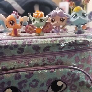 Littlest Pet Shop Mini Figures Set - Pastel Rainbow Colors
